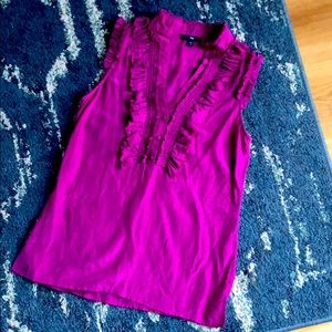 Gap Sleeveless top